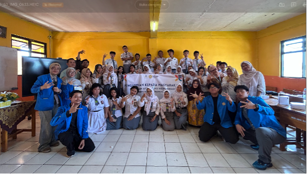 Dosen dan Mahasiswa Ilmu Komunikasi Universitas Pamulang Gelar PKM di SMK Telekom Tangerang Selatan: Tingkatkan Kompetensi Komunikasi Bisnis Sensitif Budaya Berbasis Kearifan Lokal